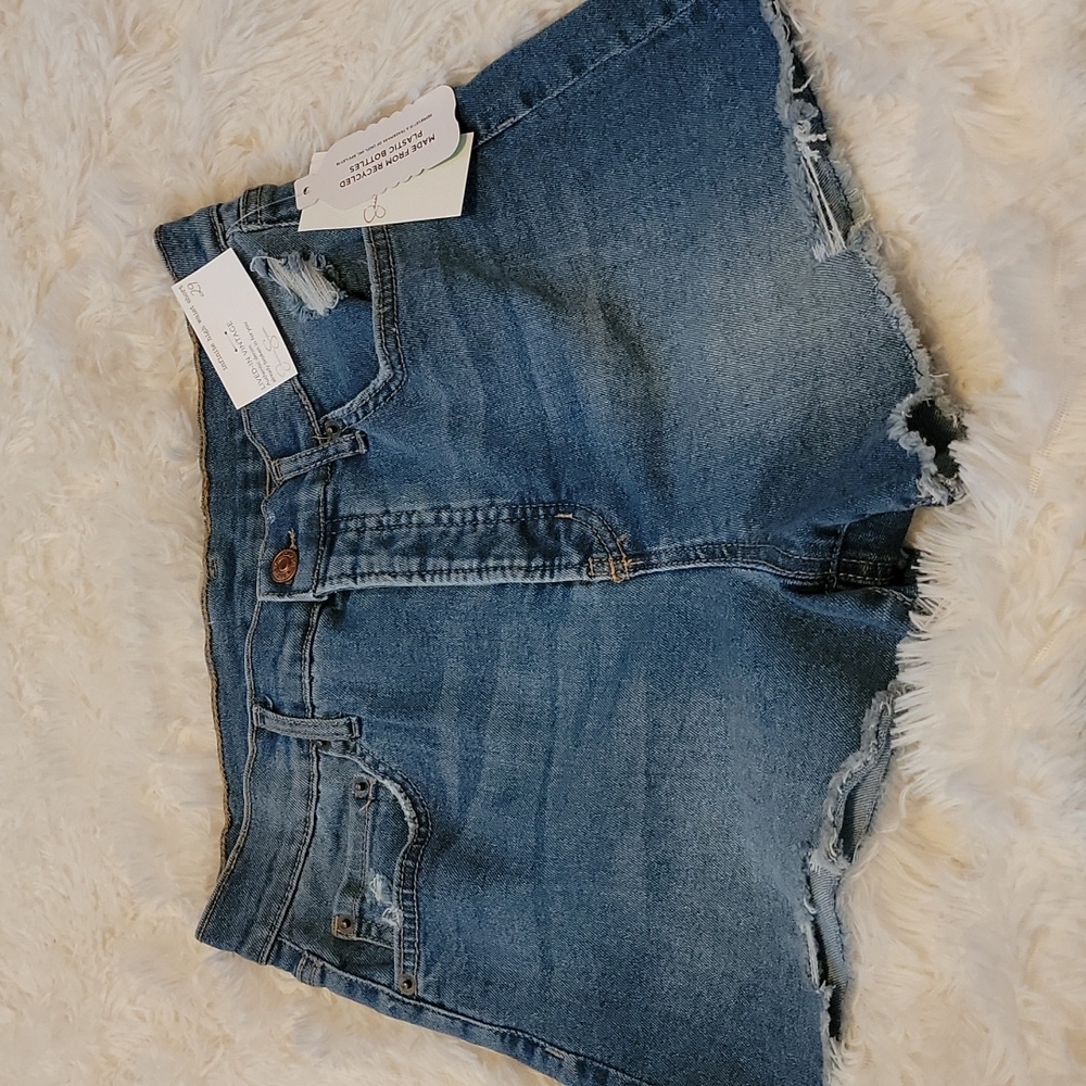 NWT Lived in Vintage